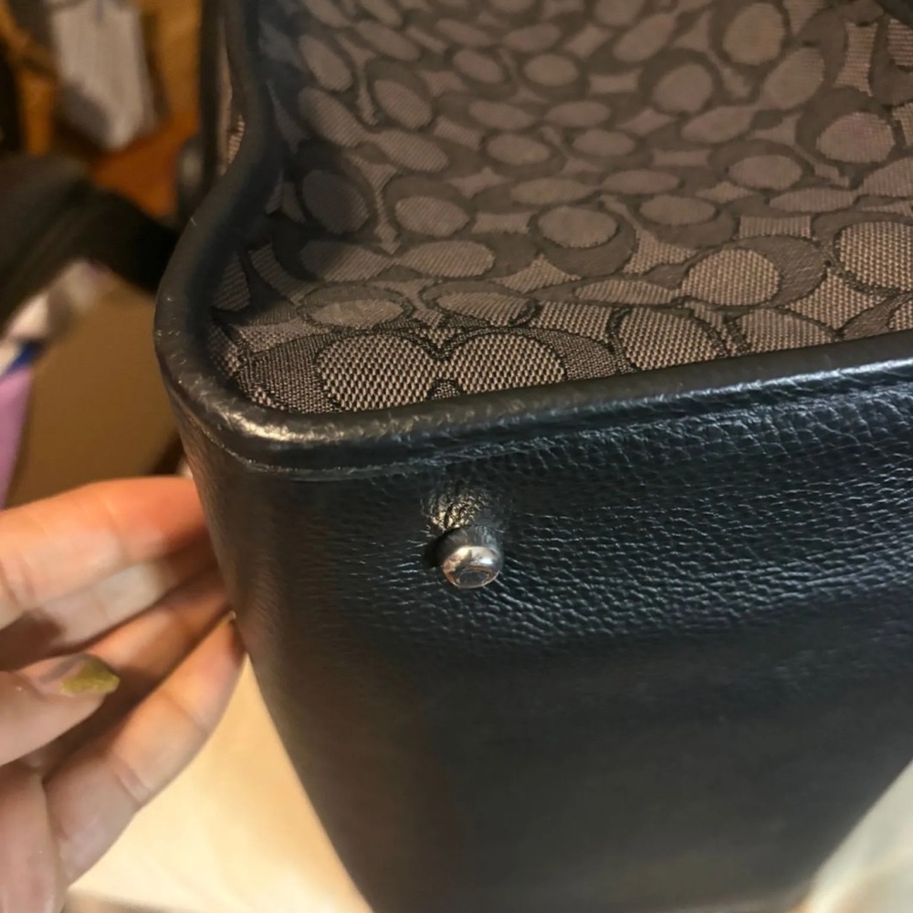 Coach Men's Signature Canvas Messenger Tote in Charcoal with Black Trim - Picture 3 of 5